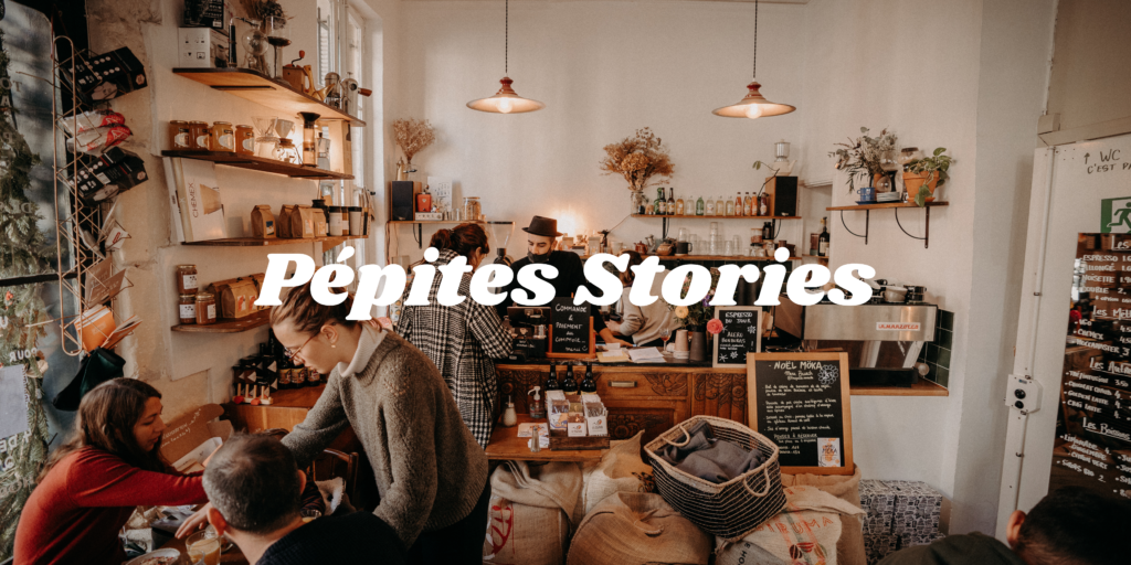 viédaste filmant un entrepreneur dans son café à Marseille pendant un tournage professionnel